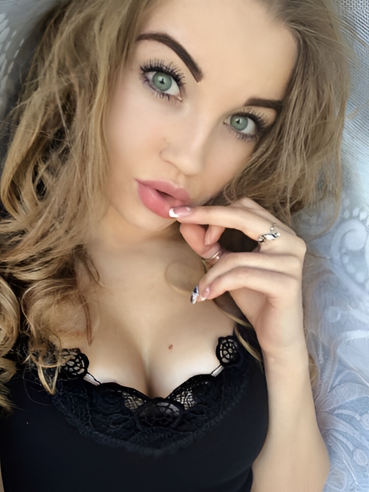 Элеонора привлекальеная девушка из Питкяранта цена от 2500 руб