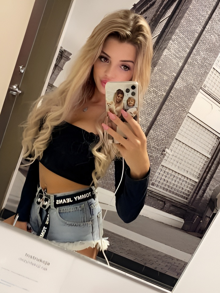 Роксана привлекальеная девушка из Питкяранта цена от 5000 руб