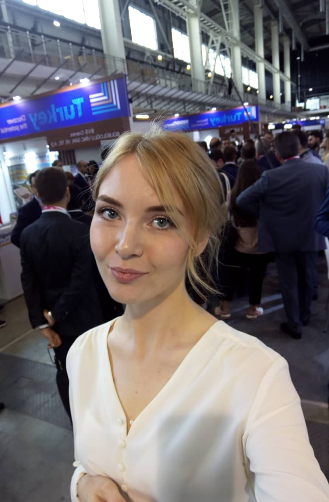 Мира привлекальеная девушка из Питкяранта цена от 3000 руб