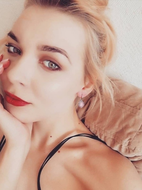 Ольга привлекательная девушка из Питкяранта цена от 3500 руб